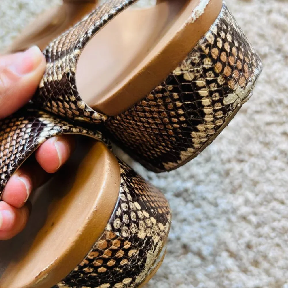 Vince Camuto Ventinda Snake Platform Wedge Sandals SZ 7‎